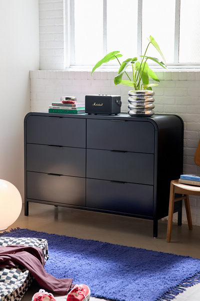 Kane 6-Drawer Dresser | Urban Outfitters