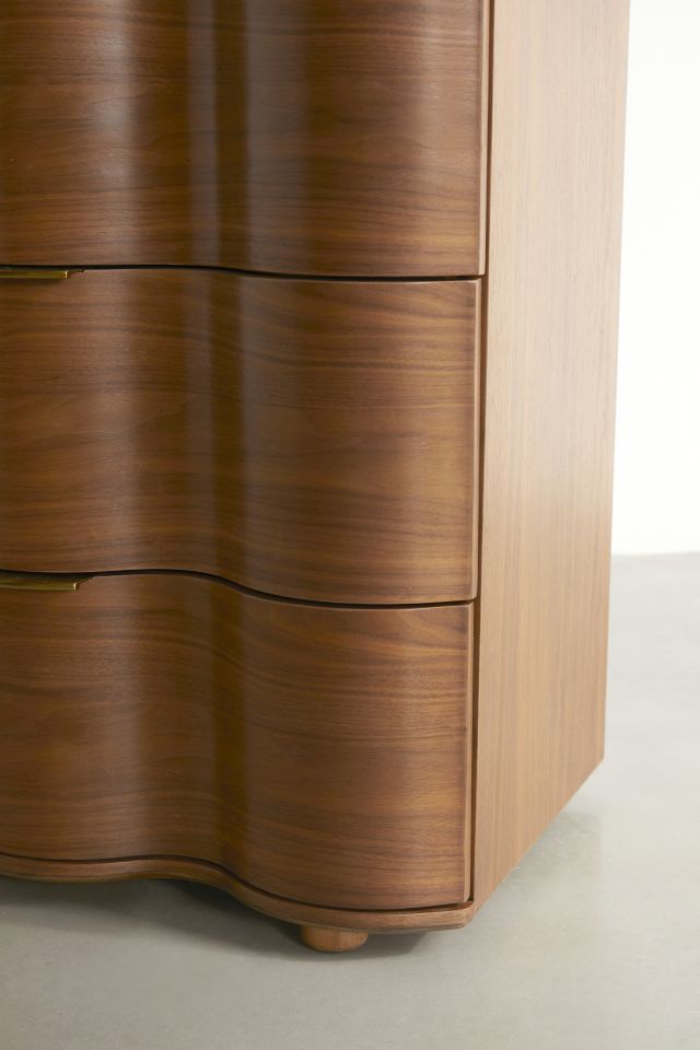 Aria 6-Drawer Short Squiggle Dresser
