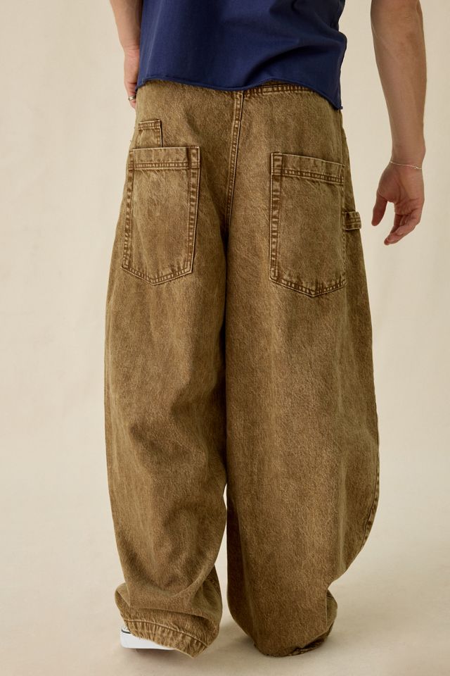 パンツ COCOON FIT JEANS (DAMAGED) BDG Cocoon Fit Utility Jeans | Urban Outfitters
