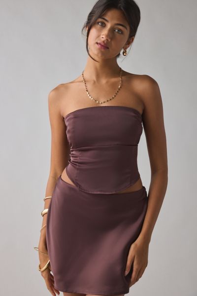 UO Clarissa Satin Keyhole Cutout Tube Top Product Page
