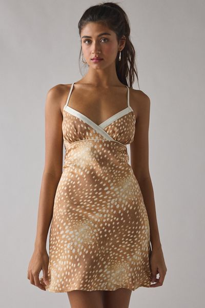 Robe Mini en Satin à Nouer au Dos Kimchi Blue