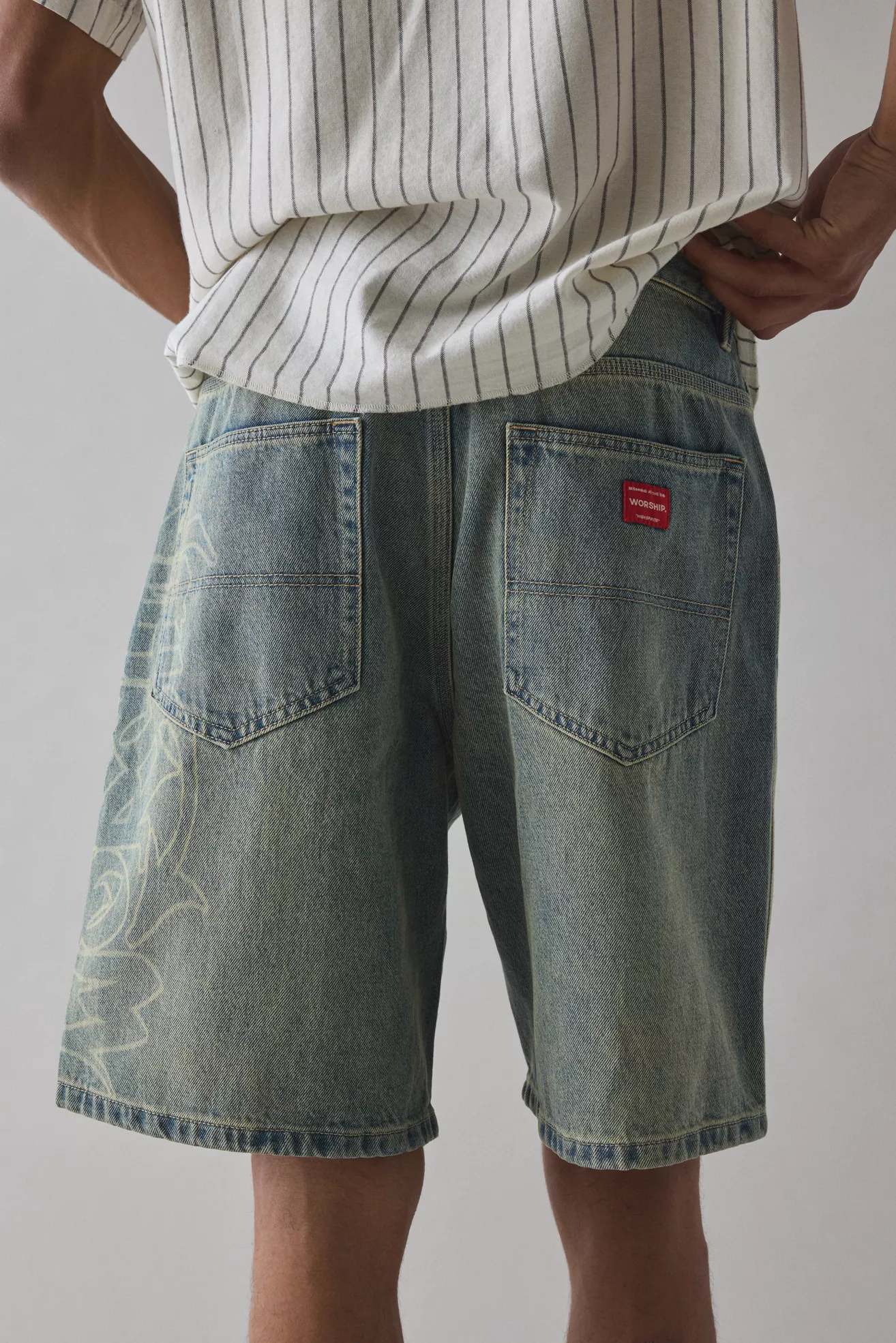 WORSHIP SUPPLIES Big Dawg Graphic Jort