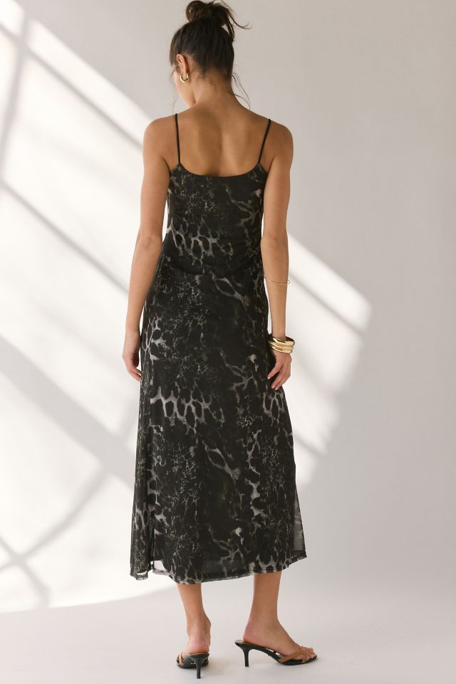 Robe mi-longue en filet à imprimé animal UO Mila Slip #3