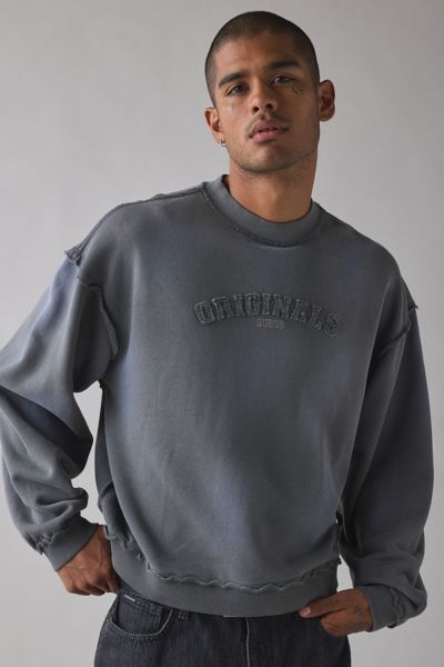 GUESS ORIGINALS Applique Logo Boxy Crew Neck Sweatshirt