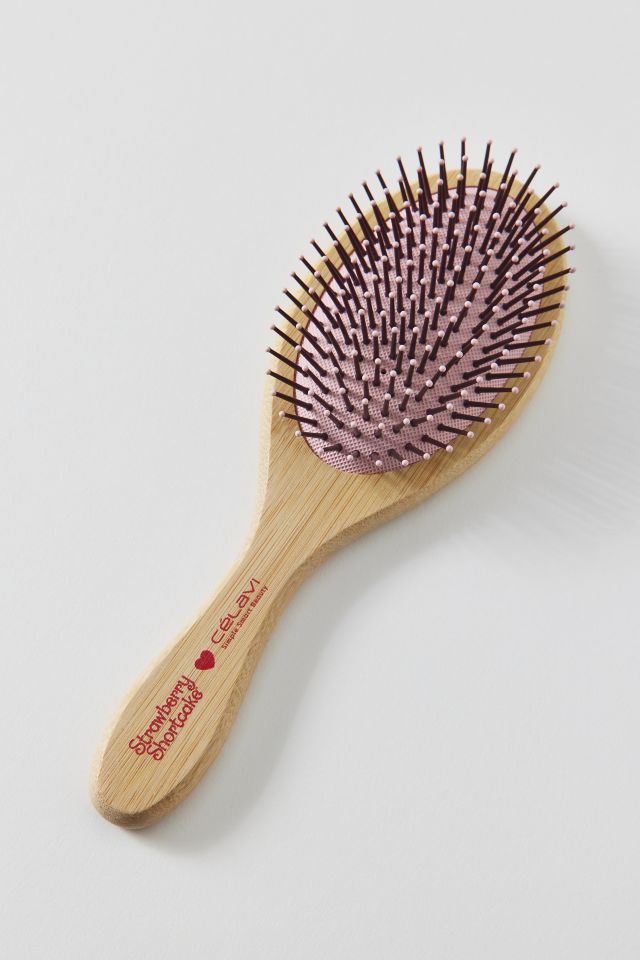 Célavi X Strawberry Shortcake Wooden Hairbrush #1