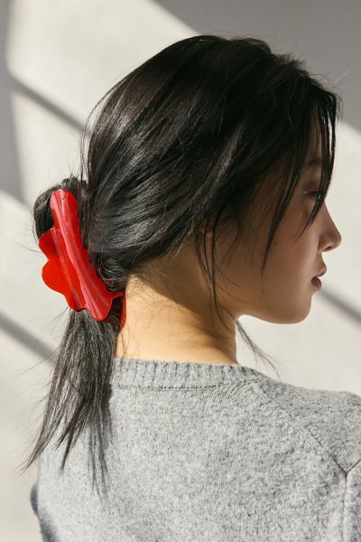 Chunks Nimbus Claw Clip In Candy Red, Women's At Urban Outfitters