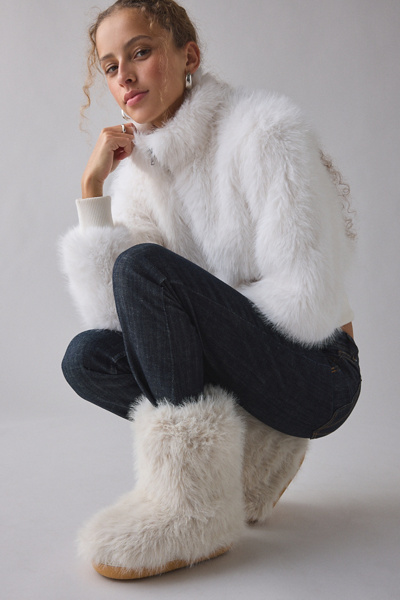 Azalea Wang Dipa Faux Fur Boot In Ivory, Women's At Urban Outfitters In White