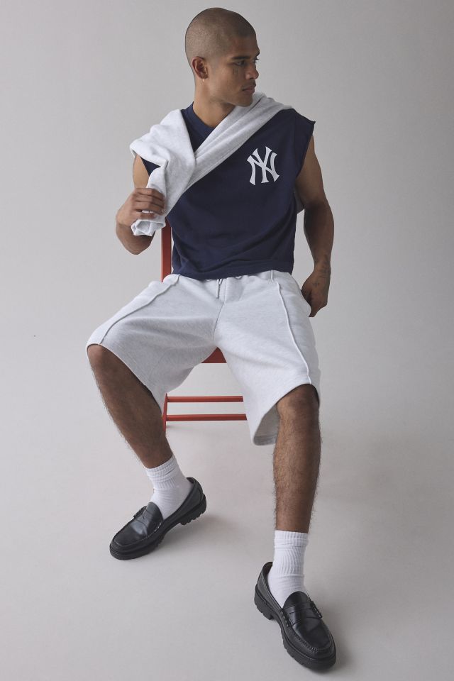 Pro Standard UO Exclusive MLB Team Logo Tee #2