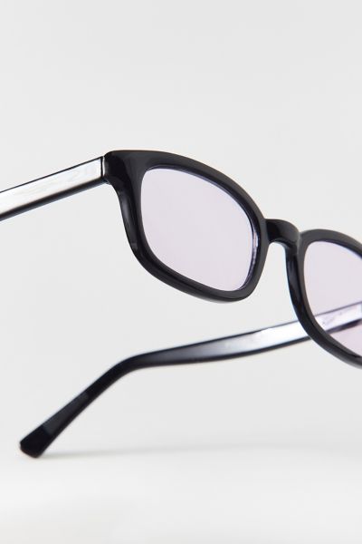 Vintage By UO ANARCHY Classic Lilac Colored Sunglasses