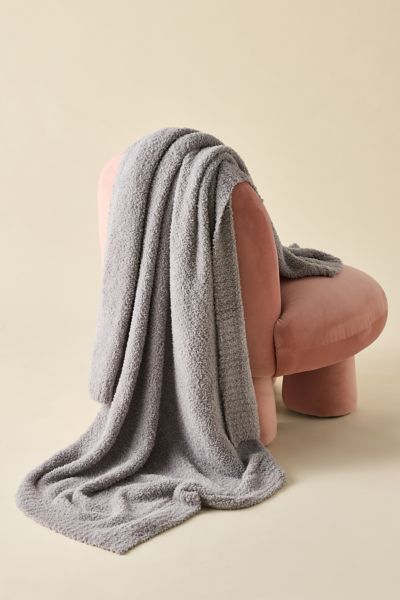 BAREFOOT DREAMS COZY CHIC THROW BLANKET IN DOVE GRAY AT URBAN OUTFITTERS 