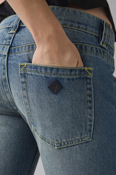 Abrand 00 Ava Super Low Kick Flare Jean