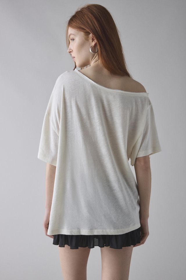 Kimchi Blue Courtney Cat Graphic Off-The-Shoulder Oversized Tee #5