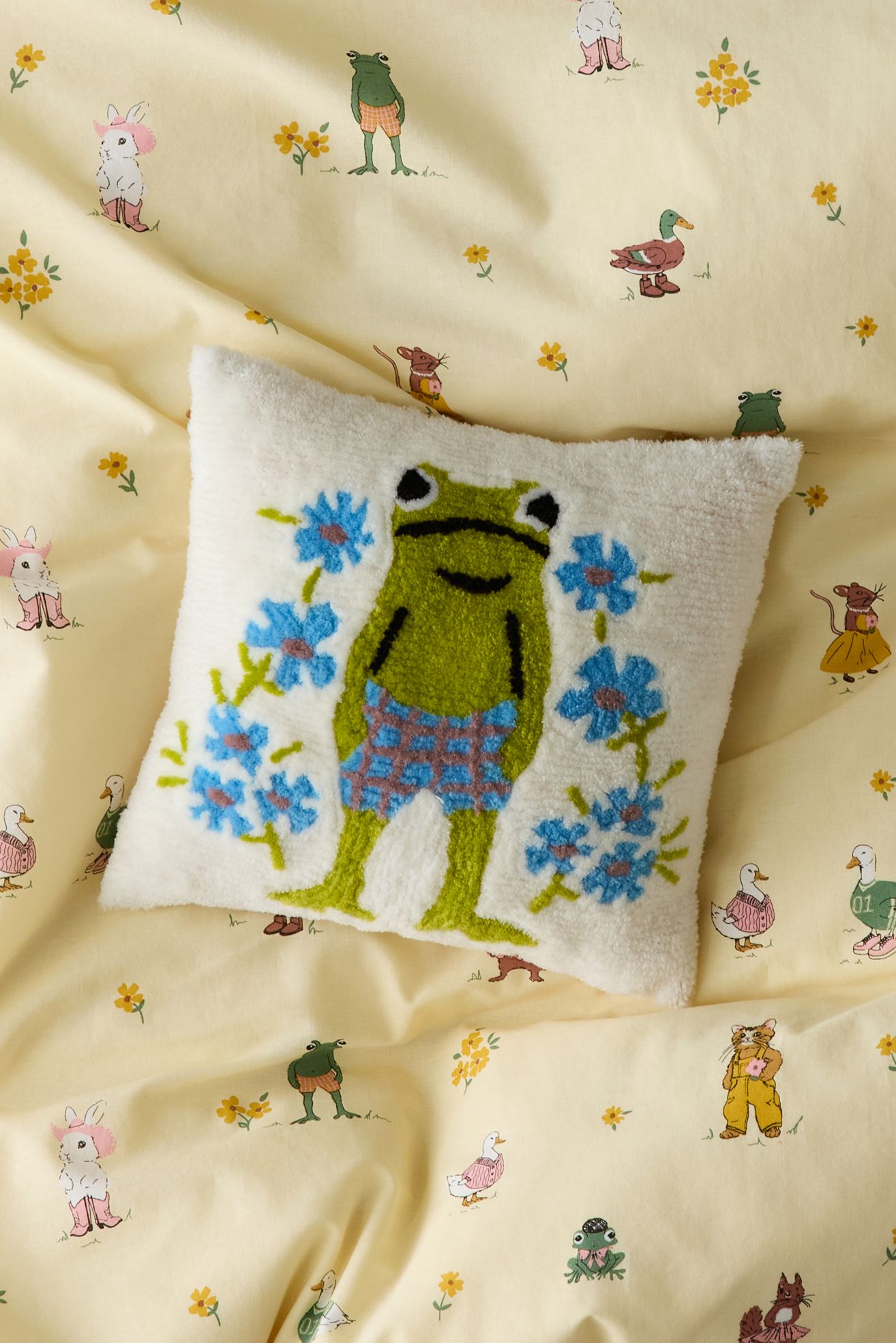 Party Animal Tufted Throw Pillow - Boxer Frog, Regular, ONE SIZE