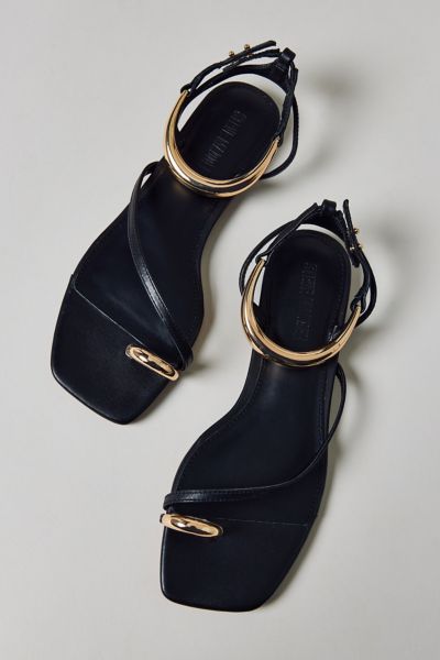 【Steve Madden】ULYANA アンクルストラップ ヒール サンダル Steve Madden】ULYANA アンクルストラップ ヒール サンダル