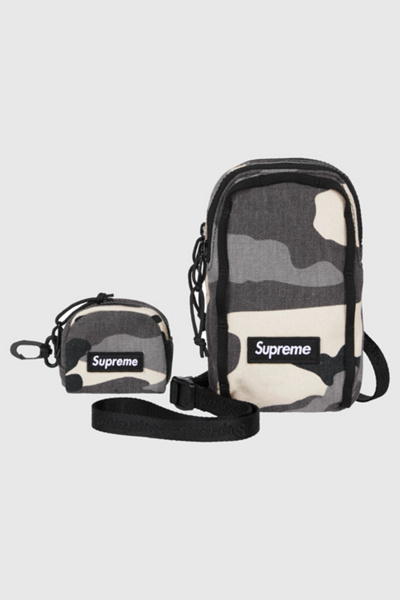 バッグ Supreme Camera Bag + Mini Pouch Black Supreme Camera Bag + Mini Pouch | Urban Outfitters