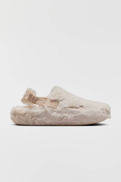 Nike Women's Calm SE Mule Sandal | Urban Outfitters