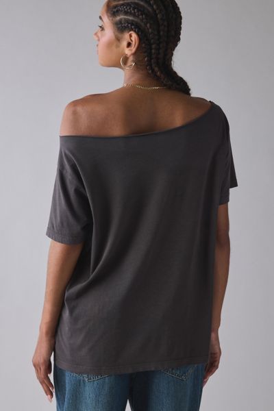 Rock Band Graphic Off-The-Shoulder Oversized Tee