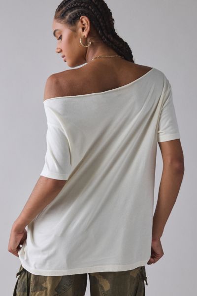 Rock Band Graphic Off-The-Shoulder Oversized Tee
