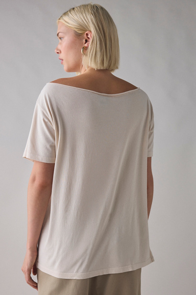 DAY Rock Band Graphic Off-The-Shoulder Oversized Tee