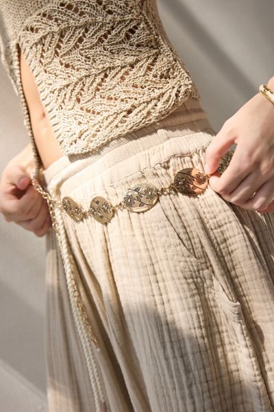 Etched Flower Metal Chain Belt