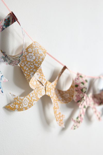 Meri Meri Bow Garland