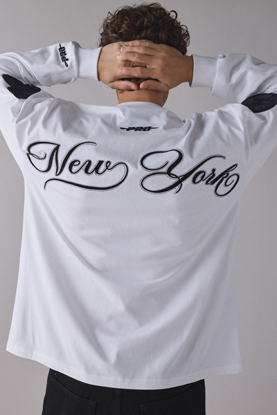 Pro Standard MLB New York Yankees Oversized Long Sleeve Tee