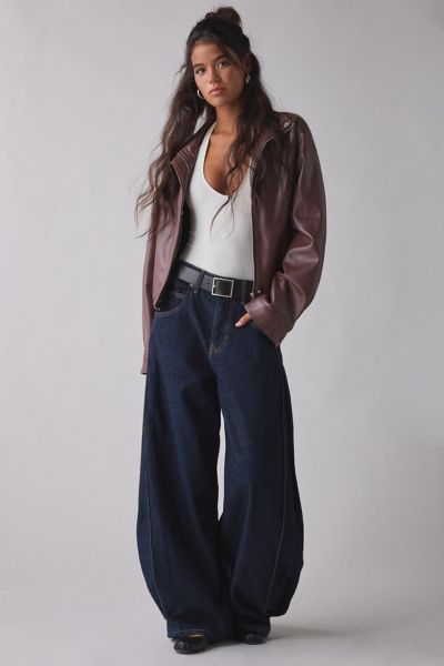 BDG Jaya Pleated Baggy Boyfriend Jean Product Page