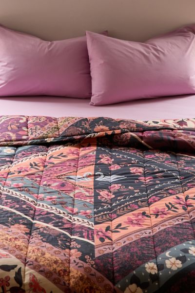 Rita Ruffle Comforter