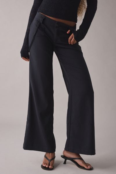 UO Feeling It Twill Low-Rise Wide Leg Trouser Product Page
