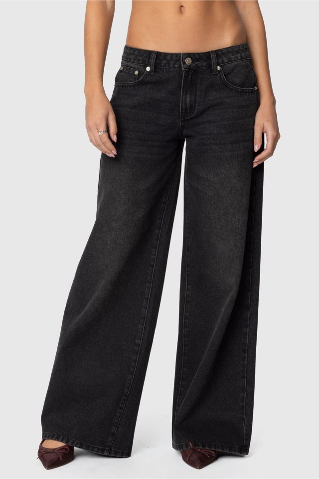 Edikted Vyxen Vintage Washed Low Rise Jeans #1
