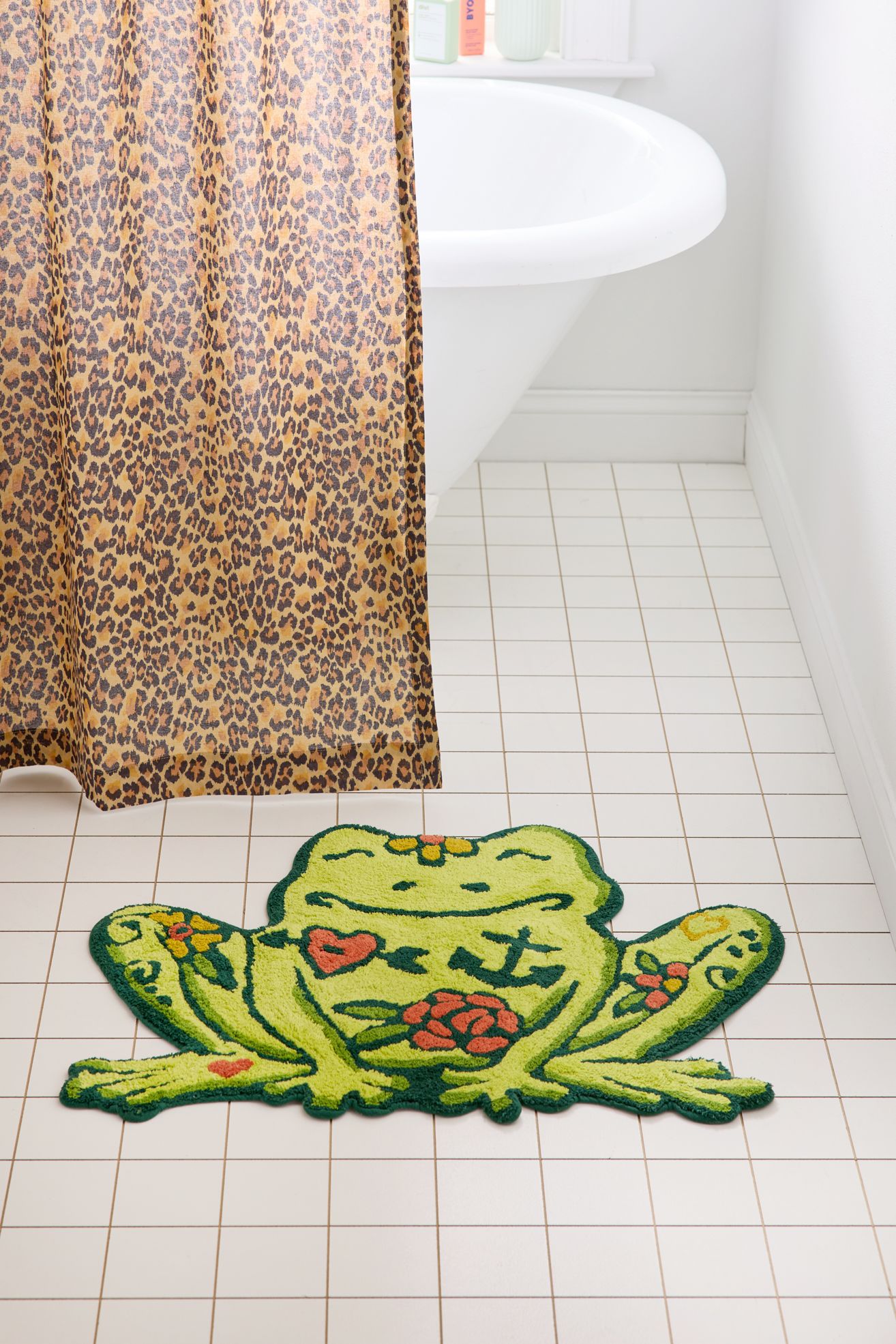 Tatted Frog Shaped Tufted Bath Mat - Green Multi, ONE SIZE