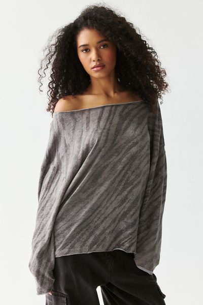 BDG Kurt Off-The-Shoulder Long Sleeve Tee