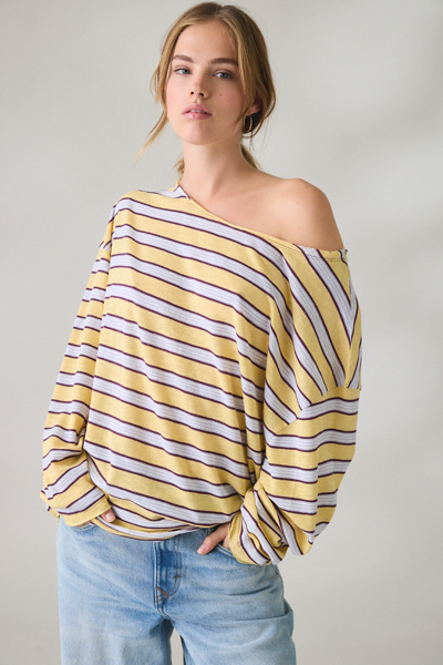 BDG Kurt Off-The-Shoulder Long Sleeve Tee