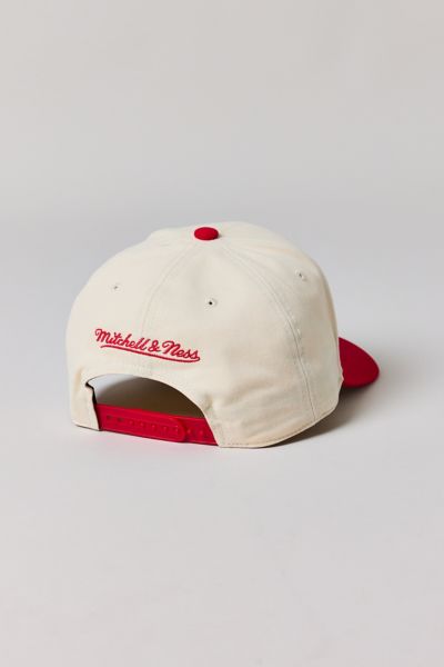 Mitchell & Ness NCAA Wisconsin Badgers Hat