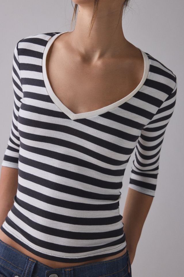 BDG Vee Neck 3/4 Sleeve Spill The Tee