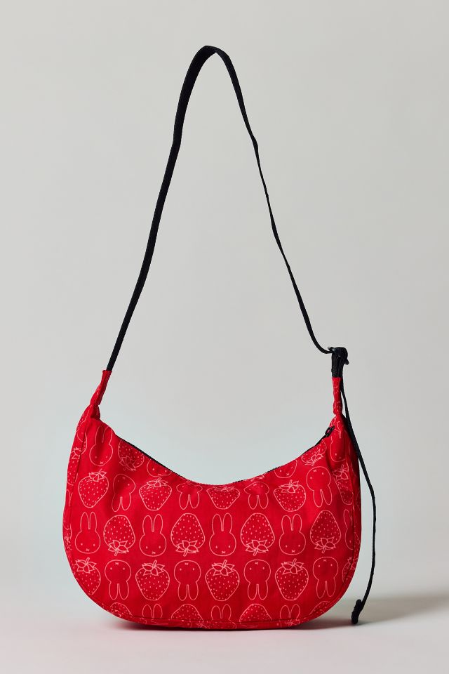 BAGGU & Miffy UO Sac en nylon demi-lune de taille moyenne exclusif #3