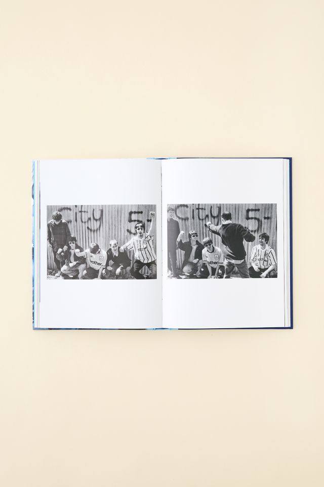 Oasis The Masterplan By Kevin Cummins #2