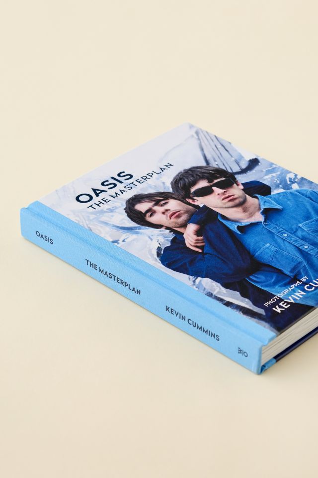 Oasis The Masterplan By Kevin Cummins #4