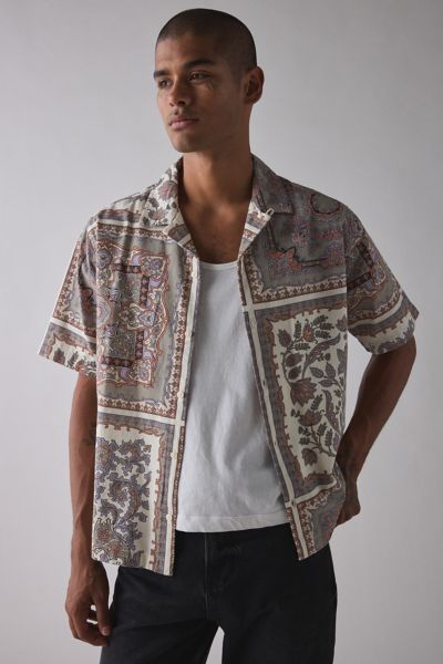 UO Scarf Pattern Cotton-Linen Blend Short Sleeve Shirt
