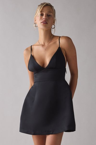 Robe Mini en Satin Ajustée et Évasée Petits Fours Kimchi Blue