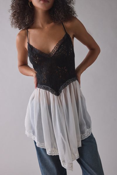 Out From Under Cassandra Sheer Lace + Mesh Hanky Hem Slip