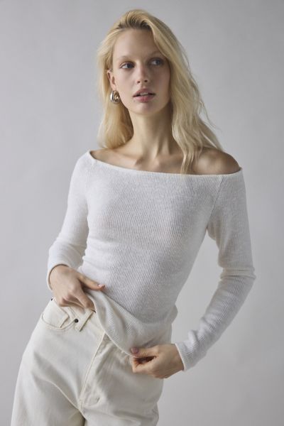 ReMADE By UO Remnants Off-The-Shoulder Long Sleeve Cropped Tee