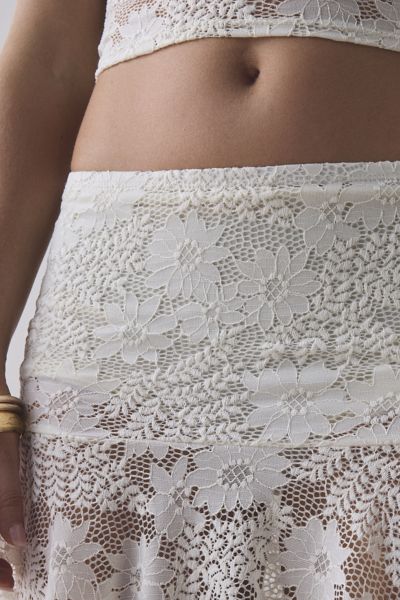 ReMADE By UO Remnants Sheer Lace Hanky Hem Knee-Length Skirt
