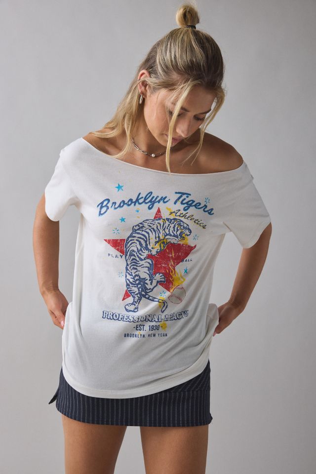 DAY Brooklyn Tigers Graphic Off-The-Shoulder Tee #1