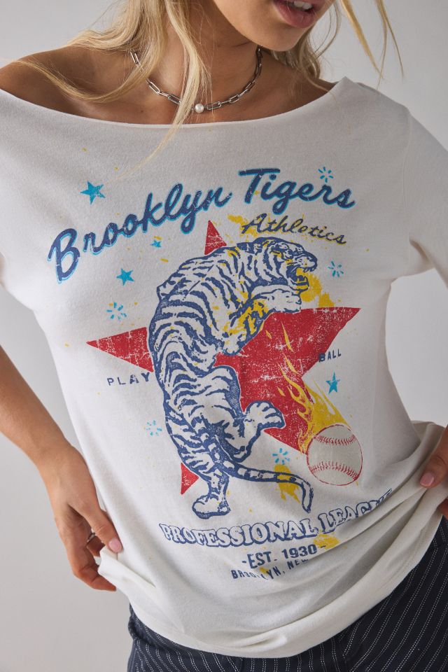 DAY Brooklyn Tigers Graphic Off-The-Shoulder Tee #3