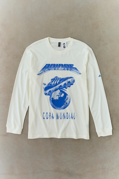 FIFA World Cup 2026™ Graphic Long Sleeve Tee | Urban Outfitters