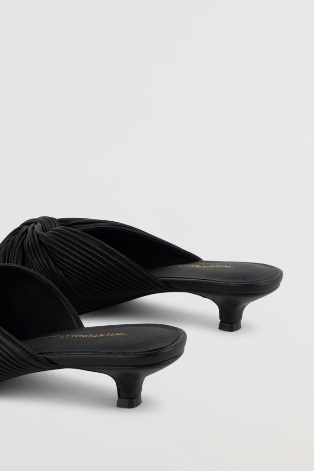 Intentionally Blank Curfew Leather Kitten Heel #4