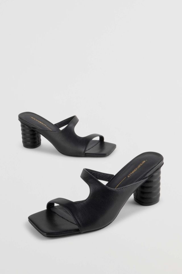 Intentionally Blank Kompass Heel #2