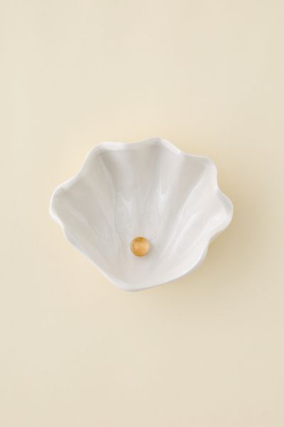 Urban Outfitters Clam Shell Ceramic Catch-all Dish In White At