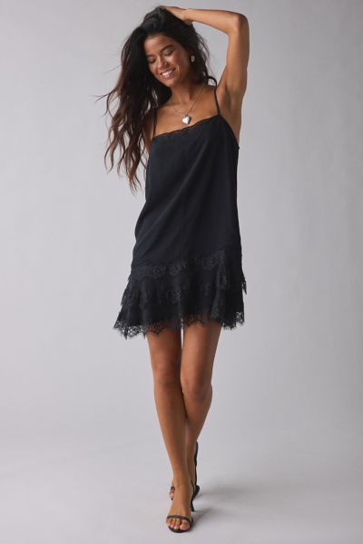Kimchi Blue Up In The Air Tiered Lace Slip Mini Dress